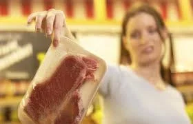Санитарные нормы запрещают торговать некачественными продуктами