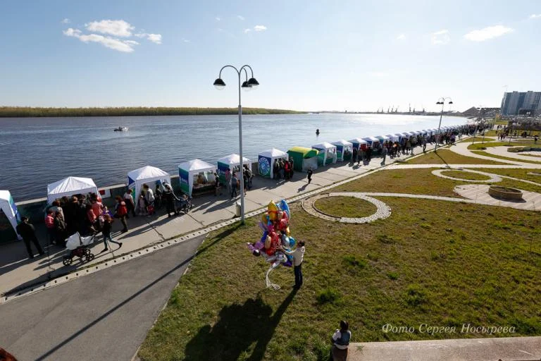 Выставка декоративно - прикладного искусства "Город мастеров"