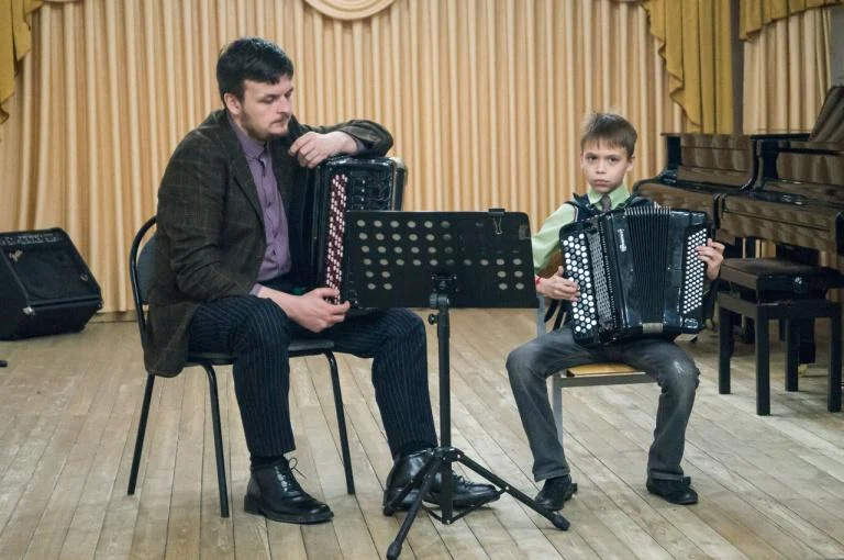 Мастер-класс члена Межрегиональной ассоциации баянистов и аккордеонистов, лауреата всероссийских и международных конкурсов Лаврова Льва Васильевича