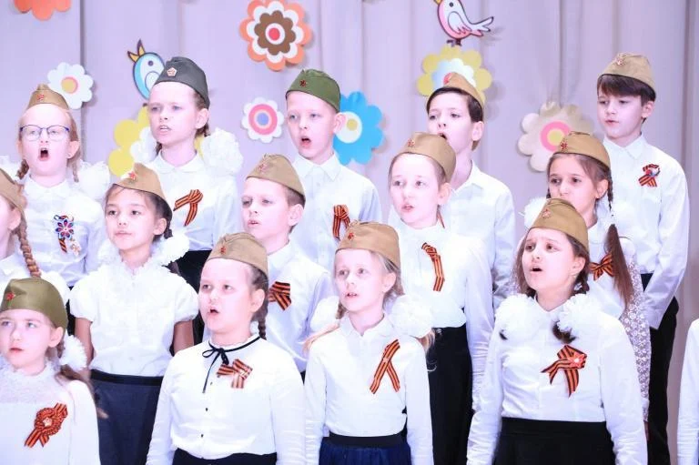 Пойте вместе с нами!