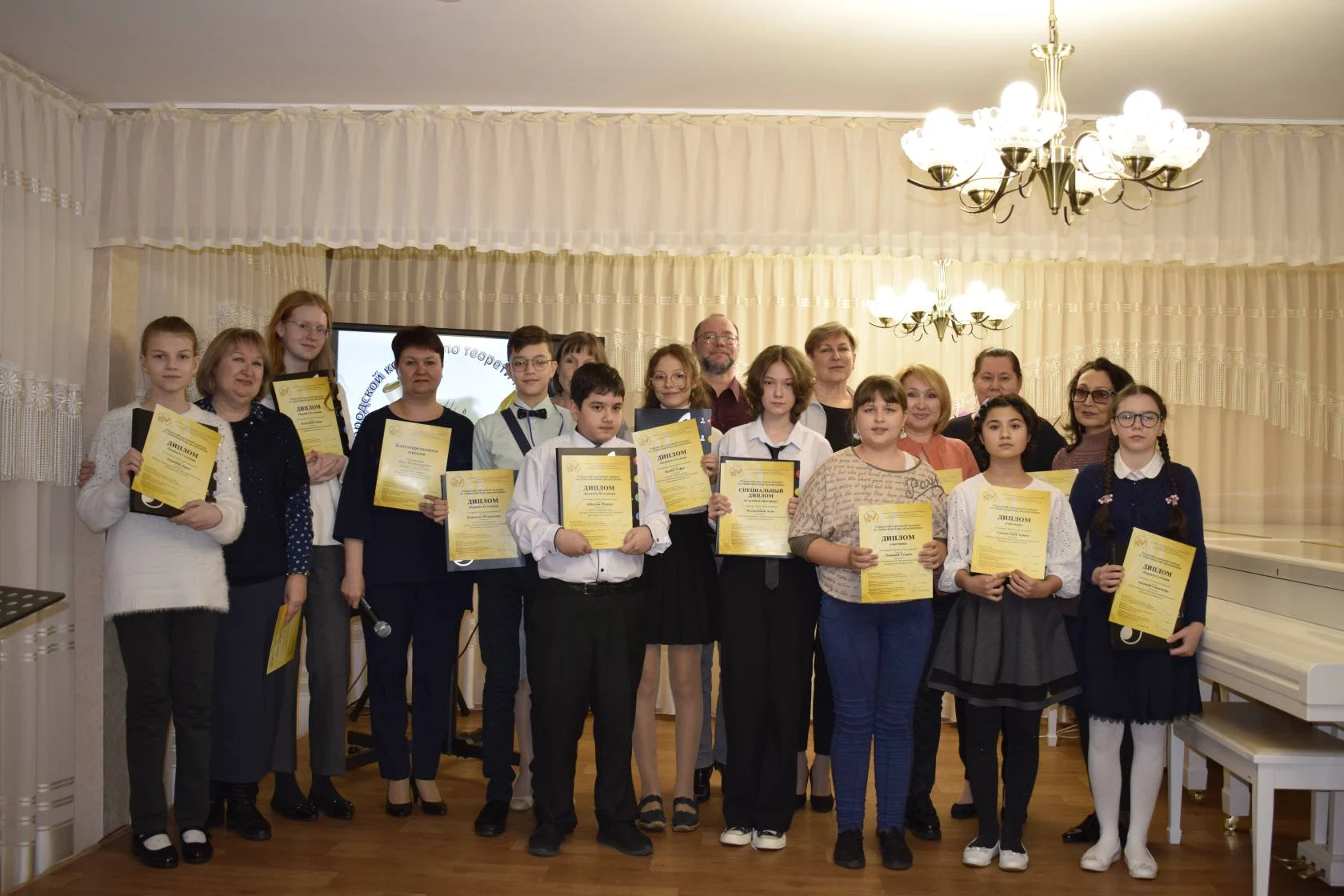 Завершен Открытый городской конкурс по теоретическим дисциплинам для учащихся музыкальных отделений