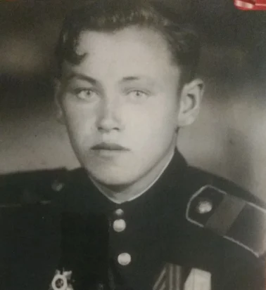 Адов Дмитрий Степанович