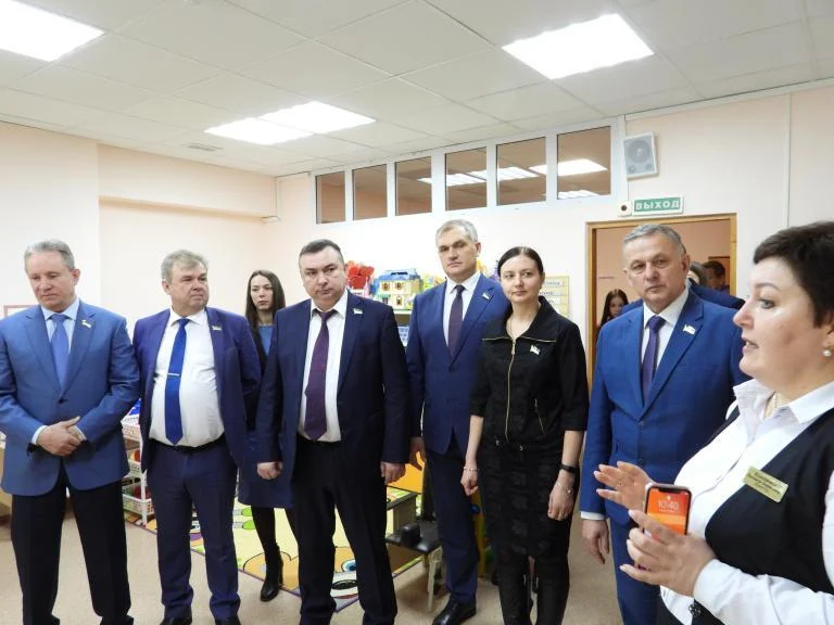 На депутатском контроле: развитие инклюзивного образование