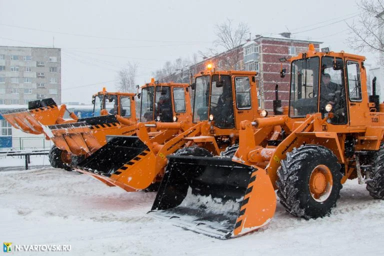 «Зимний» автопарк города пополнился новыми помощниками /ФОТО/ 