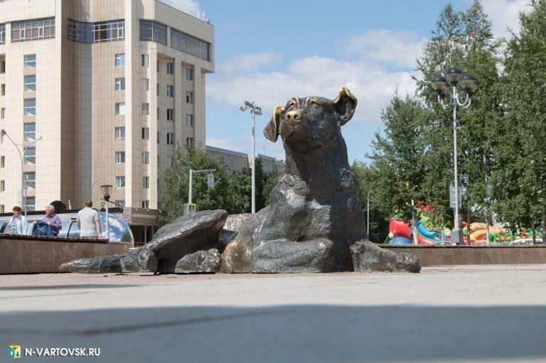 СКУЛЬПТУРА «СОБАКА»